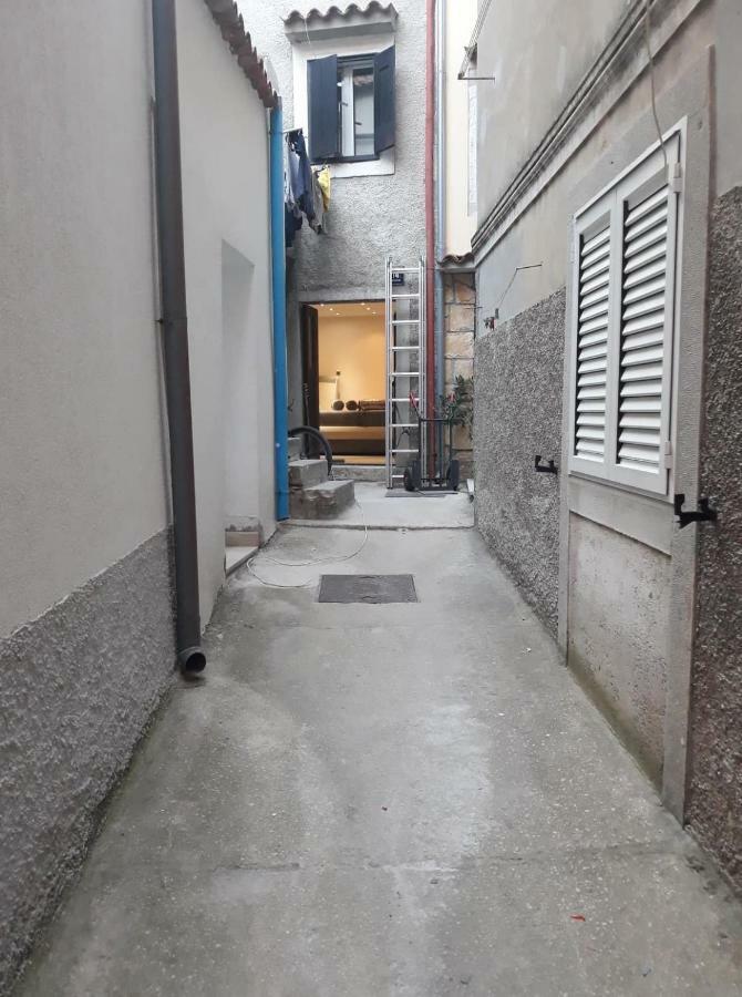 Apartament Cres Eksteriør billede