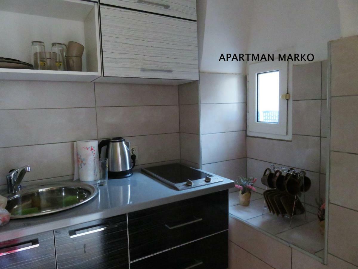 Apartament Cres Eksteriør billede